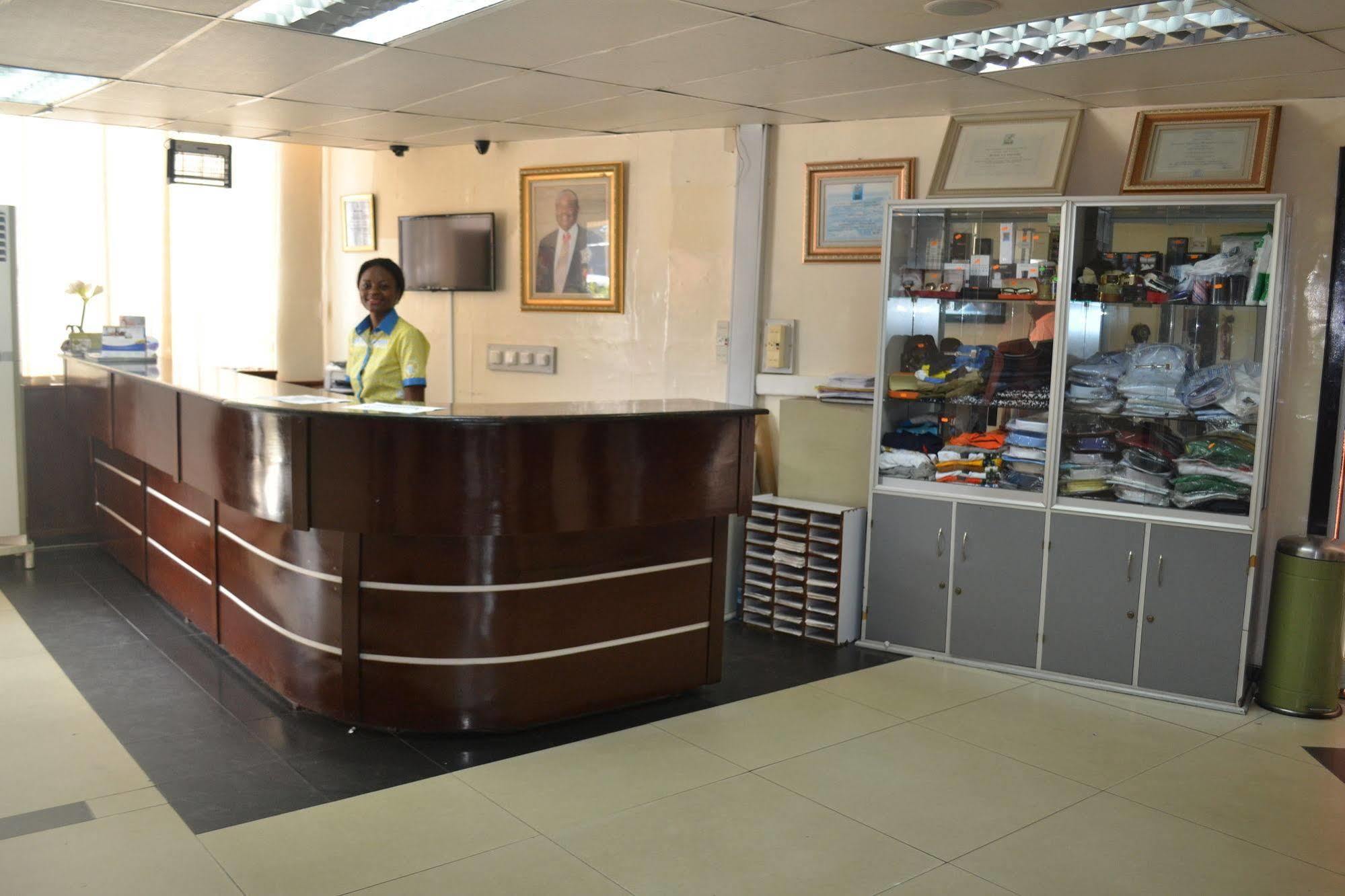 Hotel La Falaise Bonanjo Douala Exteriér fotografie